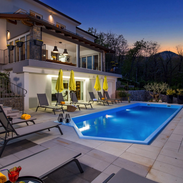 Casa Mills, Casa Mills Poljane